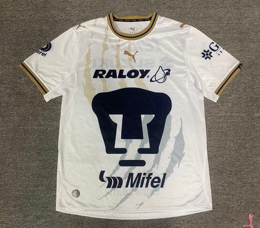 Jersey de los Pumas visita 26/27
