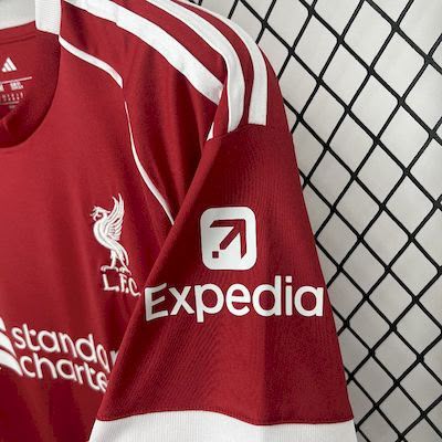 jersey del liverpool local temporada 25/26